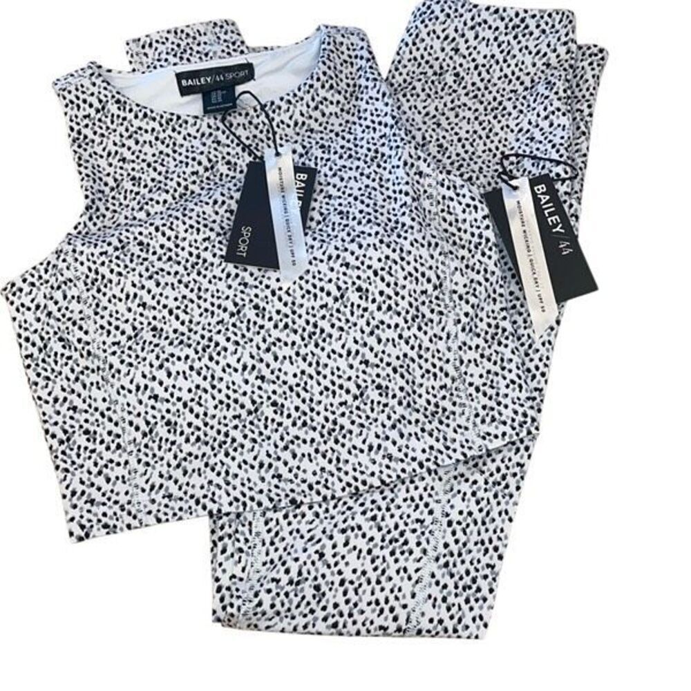 Bailey 44 Sport 2pc Work Out Leggings Crop Top Black White Print‎ XS NWT